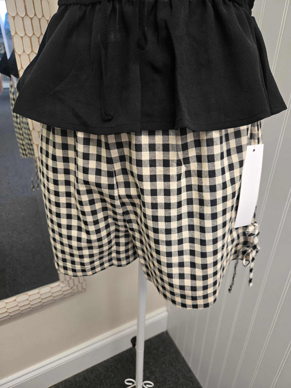 Side Tie Gingham Shorts