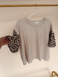 Textured Leopard Bubble Sleeve Beige Multi