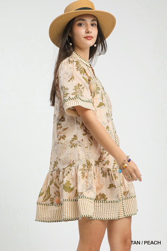 Flower Button Dress in Tan/Peach