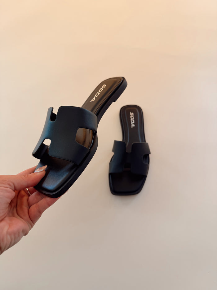 Knit Black Sandal