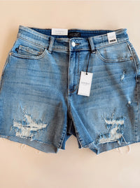 Curvy High Waist Shorts W/ Stitch Over Destroy Detail Md