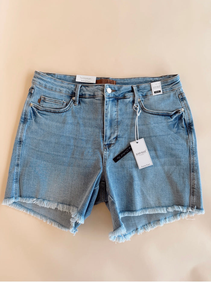 Curvy Tummy Control Light Destroy& Fray Hem Shorts LT