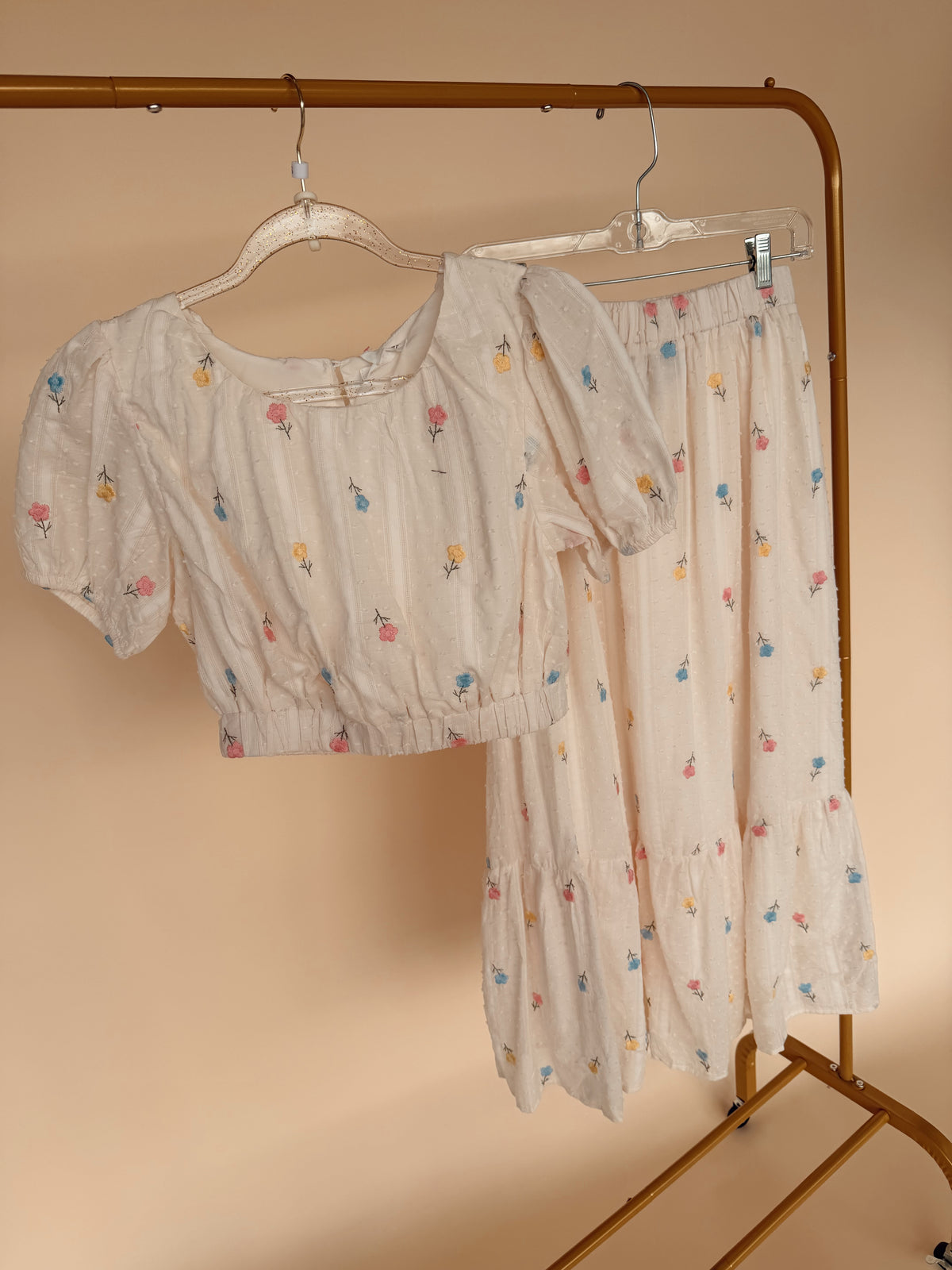 Floral Embroidery 2 piece Set in Cream Multi