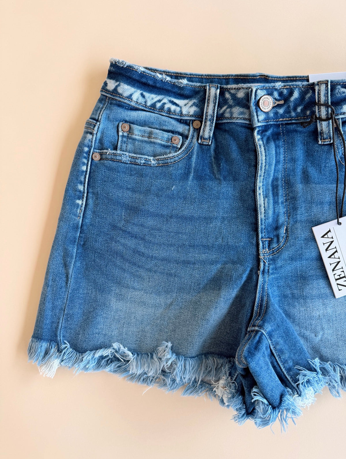 Distressed Fray Hem Shorts Md Wash