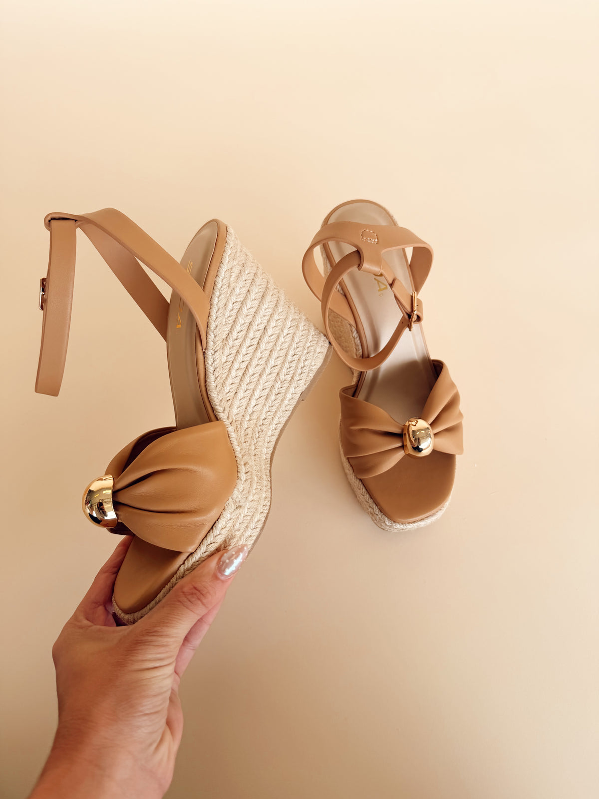 Farmer Blonde Wedge