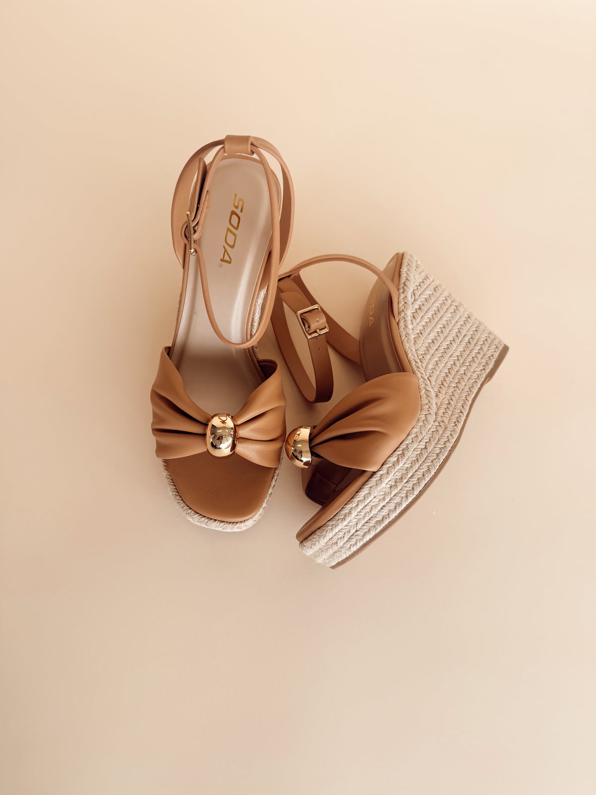 Farmer Blonde Wedge