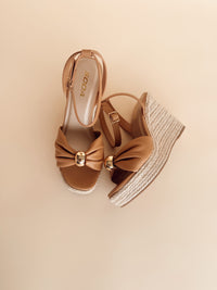Farmer Blonde Wedge