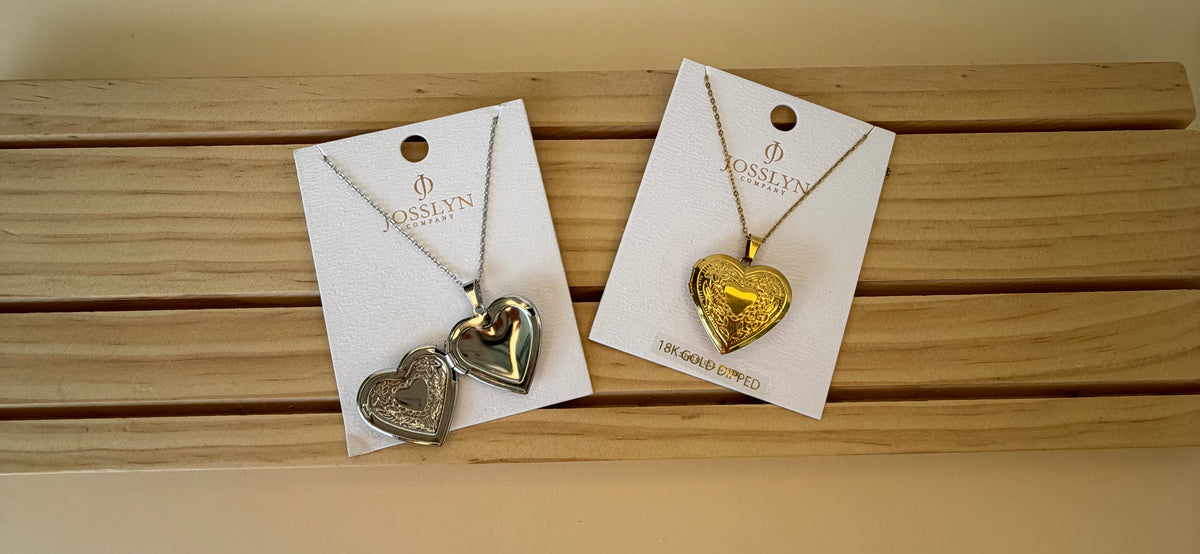 Locket Necklace- 2 Colors!