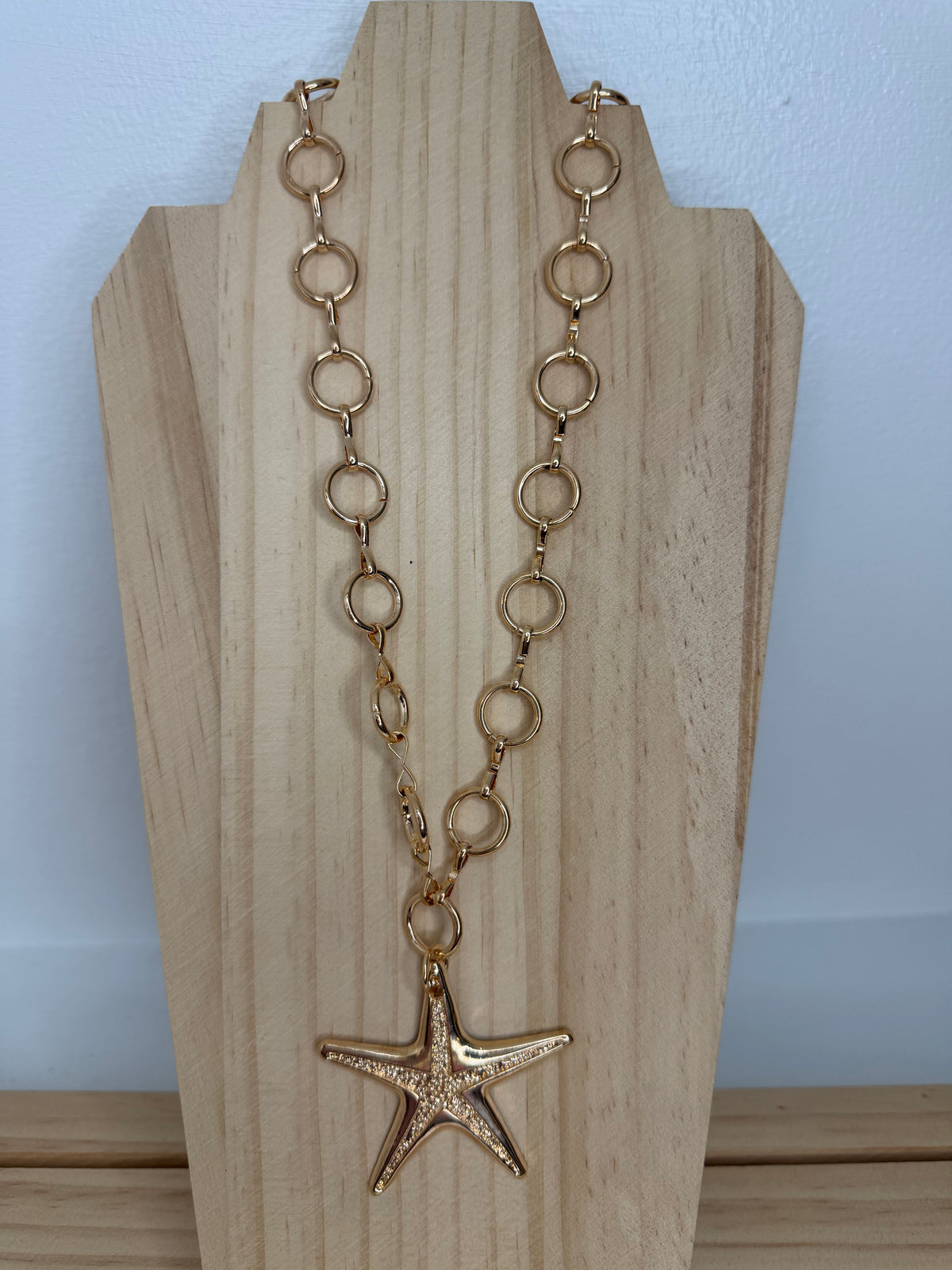 Puffy Star Chunky Chain Statement Necklace
