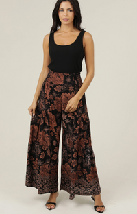 Wide Leg Printed Pants in Black