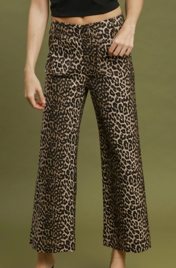 Leopard Print Wide Leg Cropped Pants in Brown