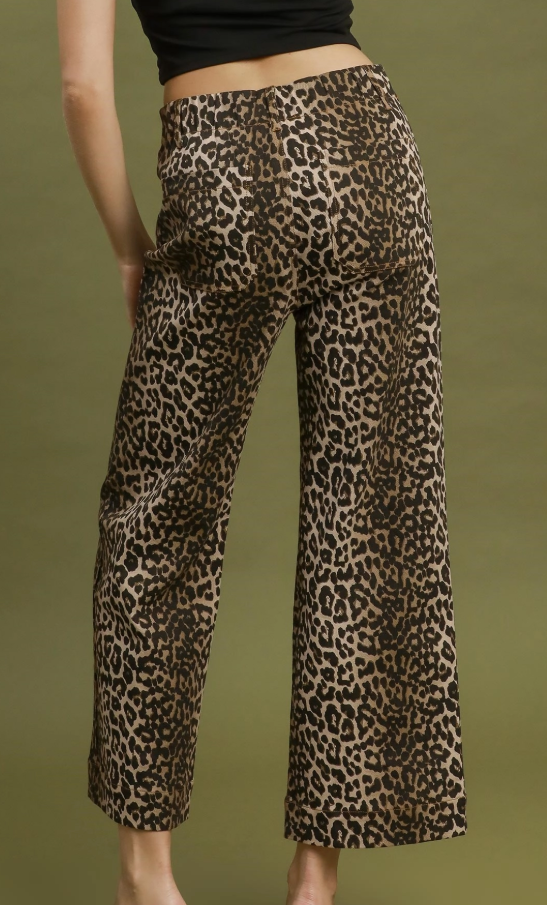 Leopard Print Wide Leg Cropped Pants in Brown