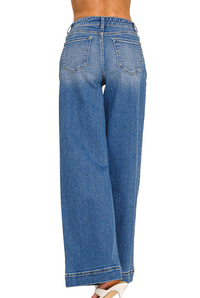Wide Leg Pintuck Jeans in Medium