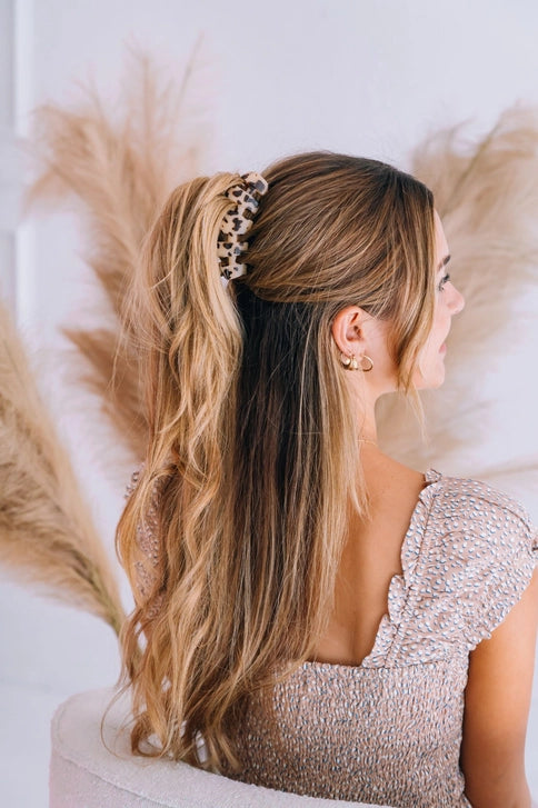 Medium Classic Hair Clip