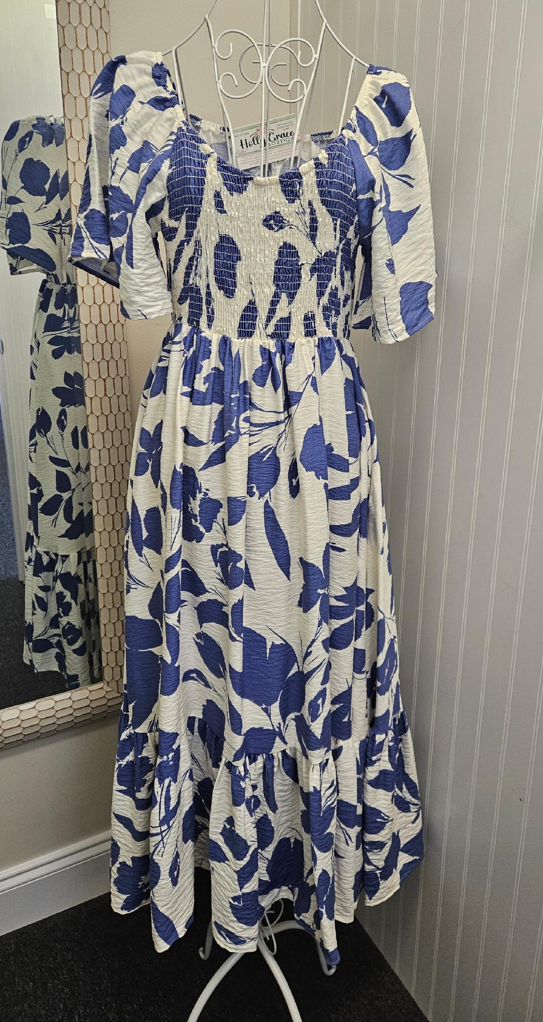 Floral Print Woven Maxi Dress in Blue/Ivory