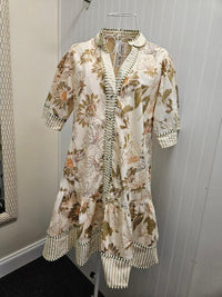 Flower Button Dress in Tan/Peach
