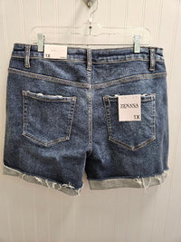 Curvy Distressed Cuffed Raw Hem Shorts Dark